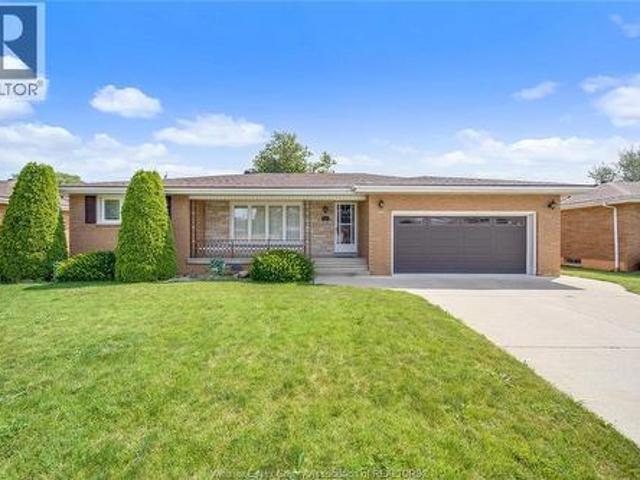 2506 Longfellow Avenue, Windsor, ON, N9E 2K9 house for sale | Listing ID 26023 | Royal LePage