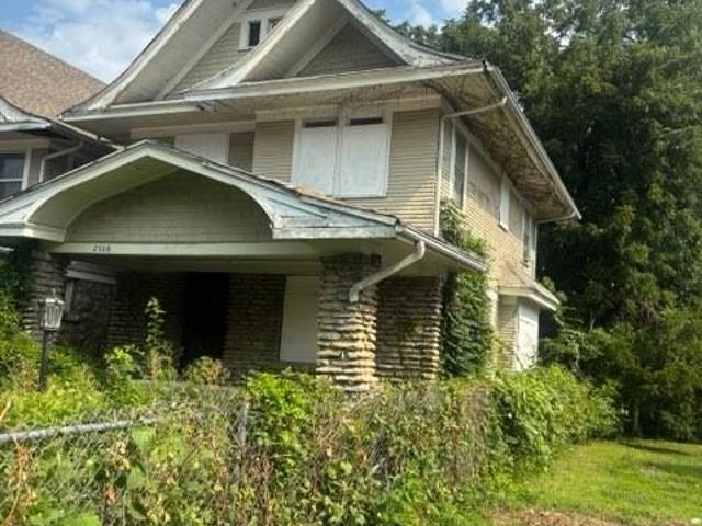 2508 E 42nd Street