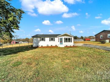 2509 Oxford Circle