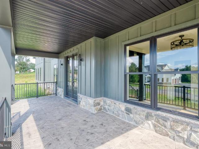 2509 Port Lane