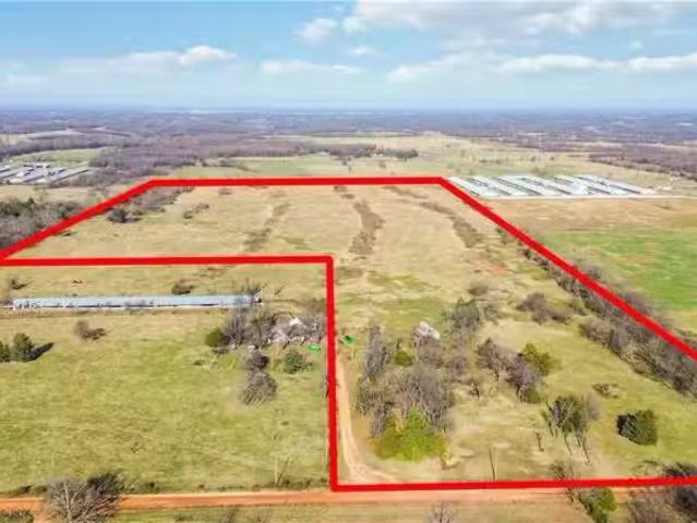 25000 HUNTERS RD, GRAVETTE, AR 72736