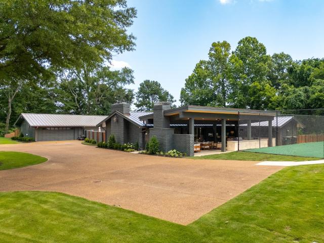 2500 houston levee rd