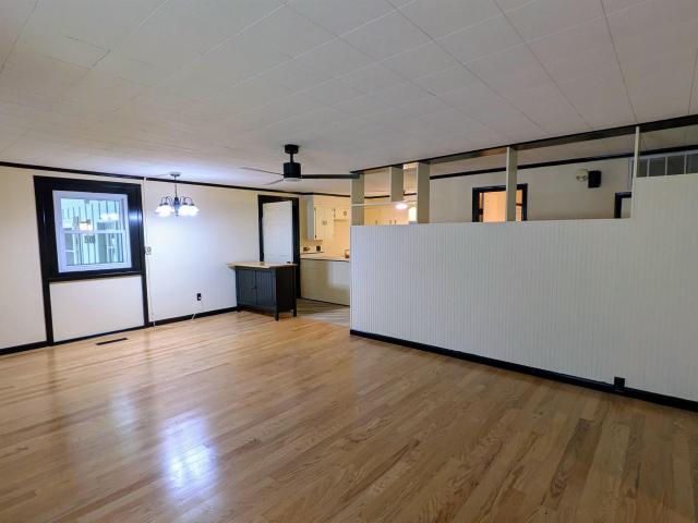 2500 Lakeview Drive