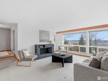 2500 W Manor Pl, Unit 216, Seattle, WA 98199 | MLS #2524