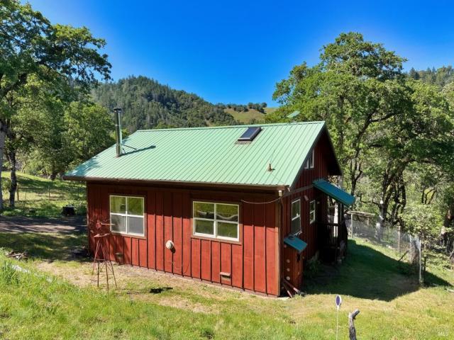 2501 Main Ranch Rd, Redwood Valley, CA 95470 | MLS #326032