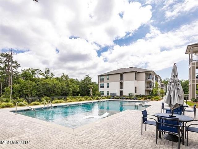 2501 Bienville Blvd Apt 236, Ocean Springs, MS 39564
