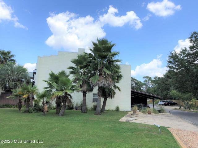 2501 Gulf Avenue