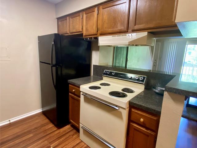 2501 Gulf Freeway 256D