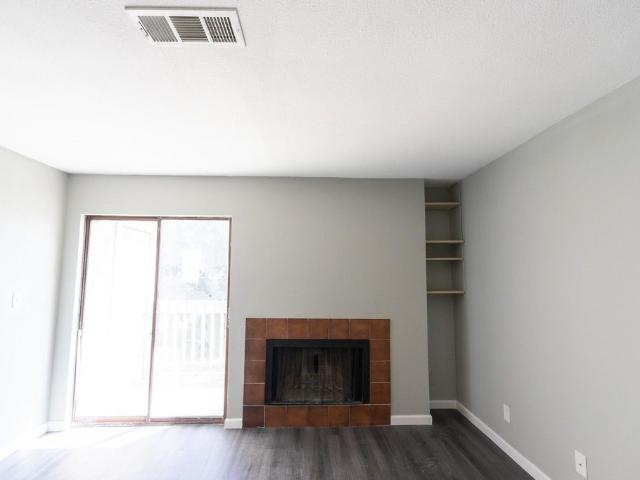 2501 Gulf Freeway 260C