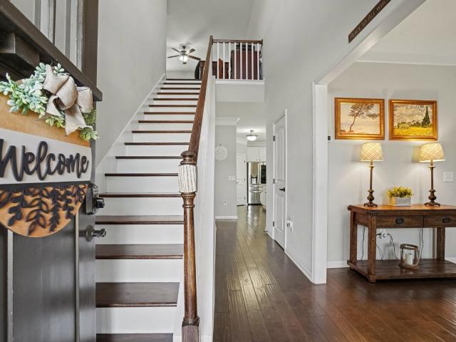 2501 Pinnacle Dr