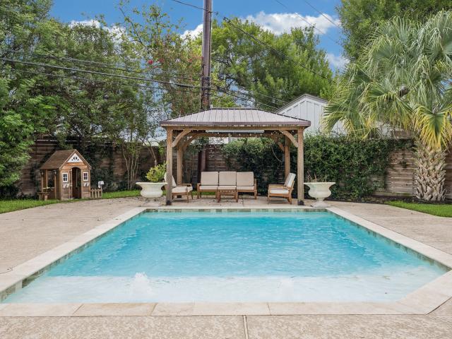 2503 Stoney Brook Drive