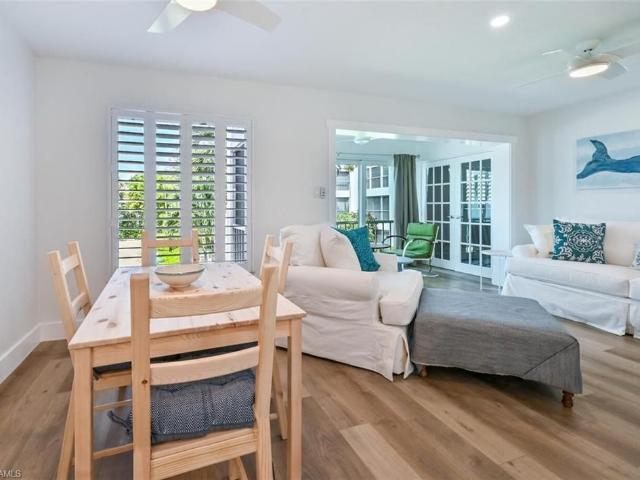 250 7th Ave S Unit 202, Naples, US, FL