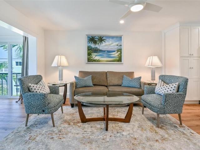 250 7th Ave S Unit 301, Naples, US, FL
