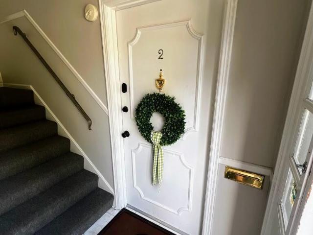 250 Chenoweth Ln APT 2