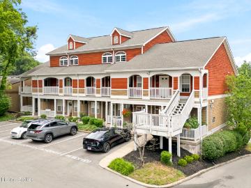 250 Crescent Hill Pl APT 100