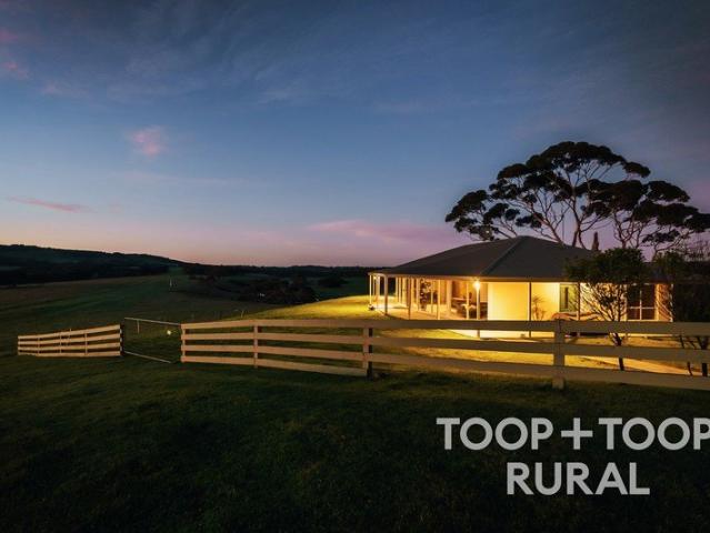 250 Acres. A Creek. An Airstrip. Kangaroo Island Like No Other