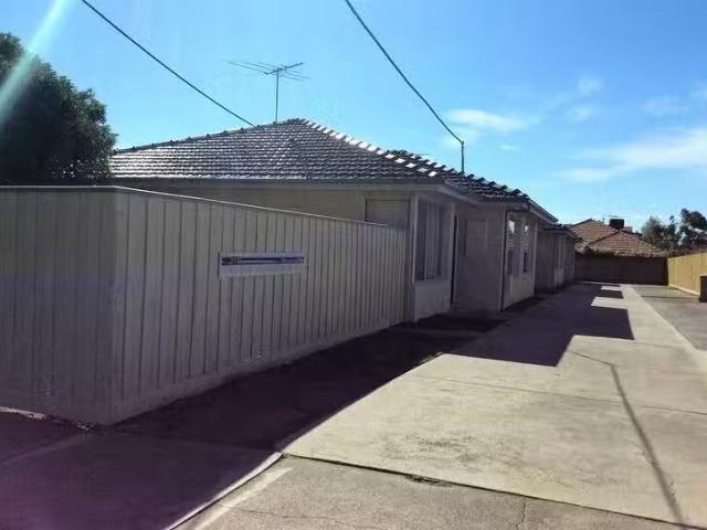 2/50 Barton Street, Reservoir, VIC 3073