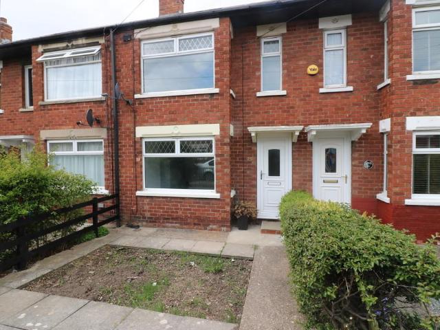 250 Bristol Road 2 bed terraced house to rent £700 pcm £162 pw