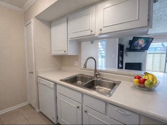 250 El Dorado Blvd, Unit 271, Webster, TX 77598 | MLS #59834