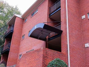 250 Little Street B206
