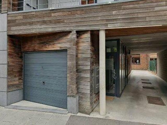 250 m2 apartment for rent in Wezet