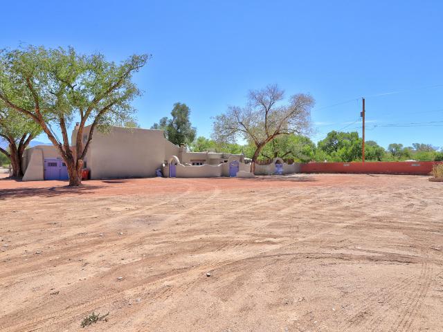 250 Moongate Road
