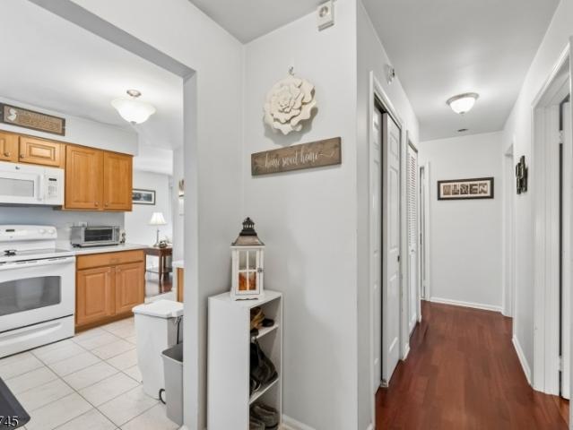 250 Nuthatch Ct