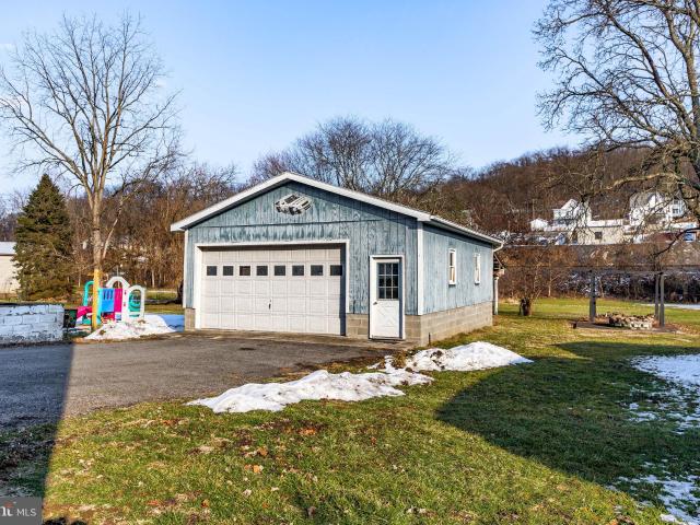 250 Riverside Ln, Herndon, PA 17830 | MLS #PANU2003