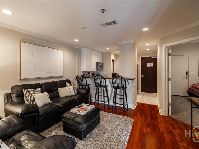 250 W Broad Street # 720