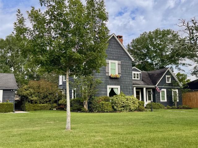 250 W Caldwood Drive