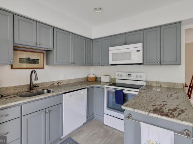 2514 N Haven Cove # 102
