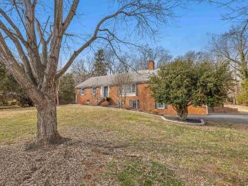 2515 Northfield Rd