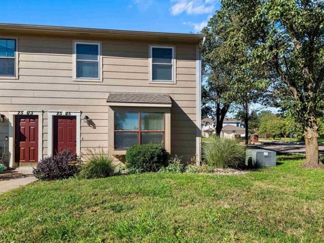 2515 Candlecrest Cir, Manhattan, KS 66503