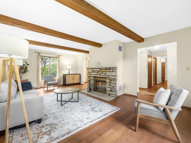 2515 W Wending Dr