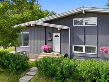 2516 63 Avenue Sw, Calgary, AB, T3E 5J5 house for sale | Listing ID A2324 | Royal LePage
