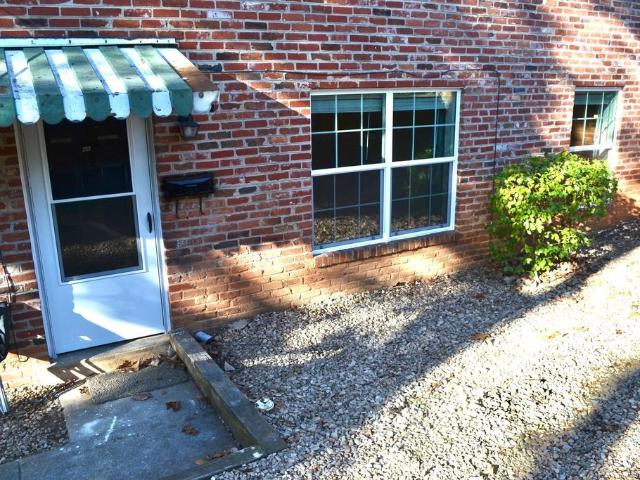 2517 Hydraulic Rd # 66