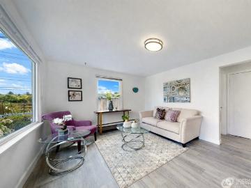 2517 2 E Pike St, Seattle, WA 98122 | MLS #2509