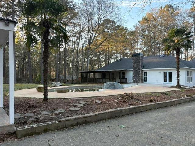 2518 W McIntosh Rd, Griffin, GA 30223 | MLS #7737