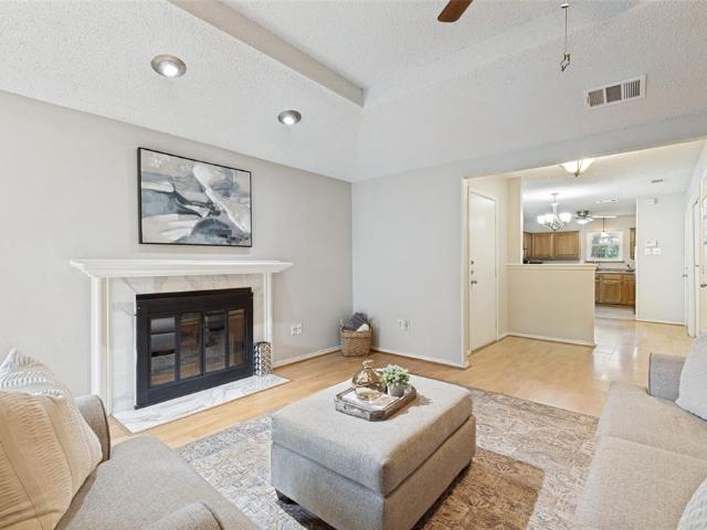 2519 Beverly Hills Lane