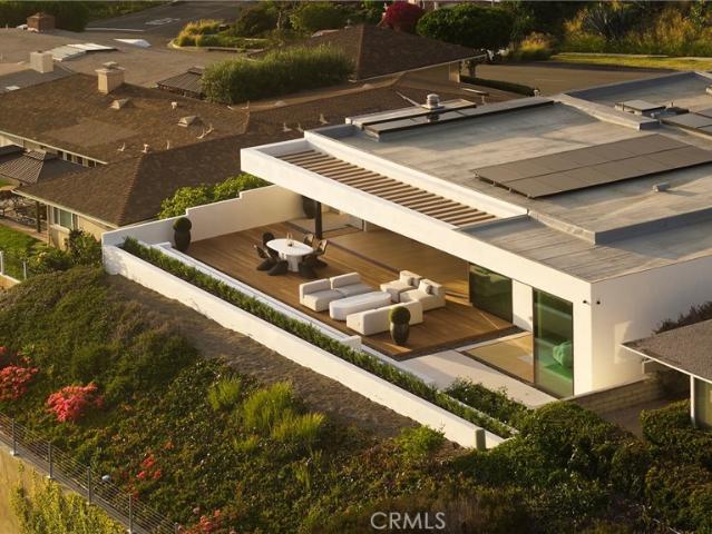 2519 Harbor View Dr, Corona del Mar, CA 92625 | MLS #NP26097