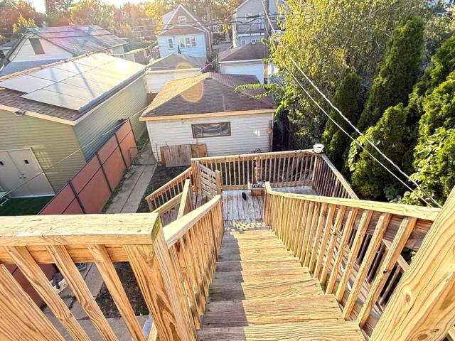 2510 N Rutherford Avenue