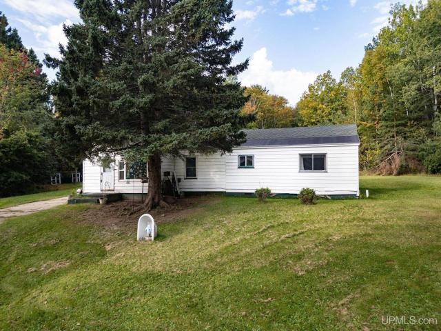 2510 Division St, Marquette, MI