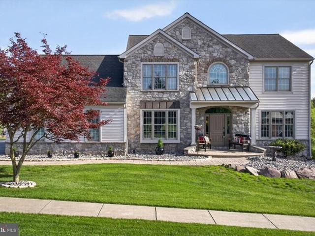 2510 Donlenik, York, PA 17402