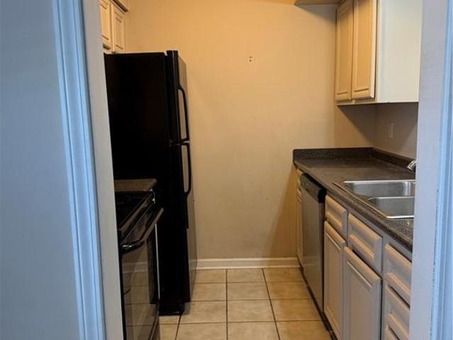 2511 Metairie Lawn Drive # 214
