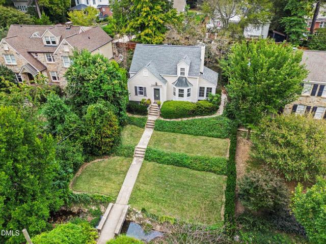 2511 Kenmore Drive