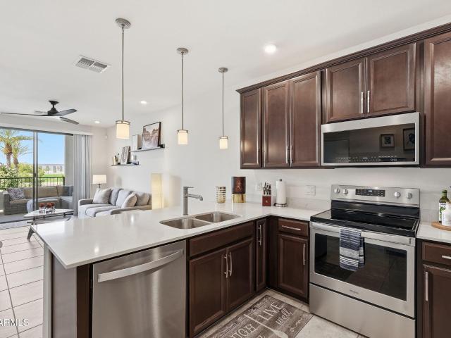 2511 w queen creek road # 201