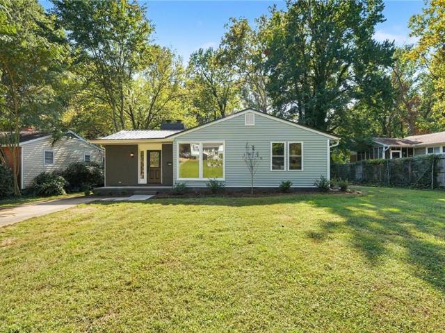 2511 Woodview Drive