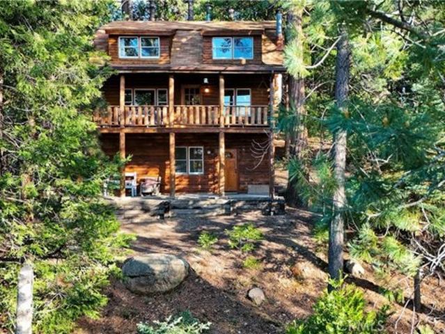 25121 Pine Cove Rd, Idyllwild, CA 92549