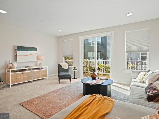 2512 Crimson Fox Drive