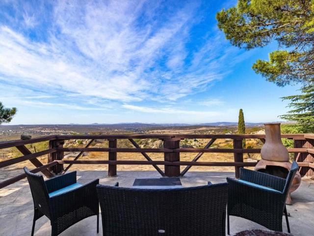 2513 Tecate Divide Road